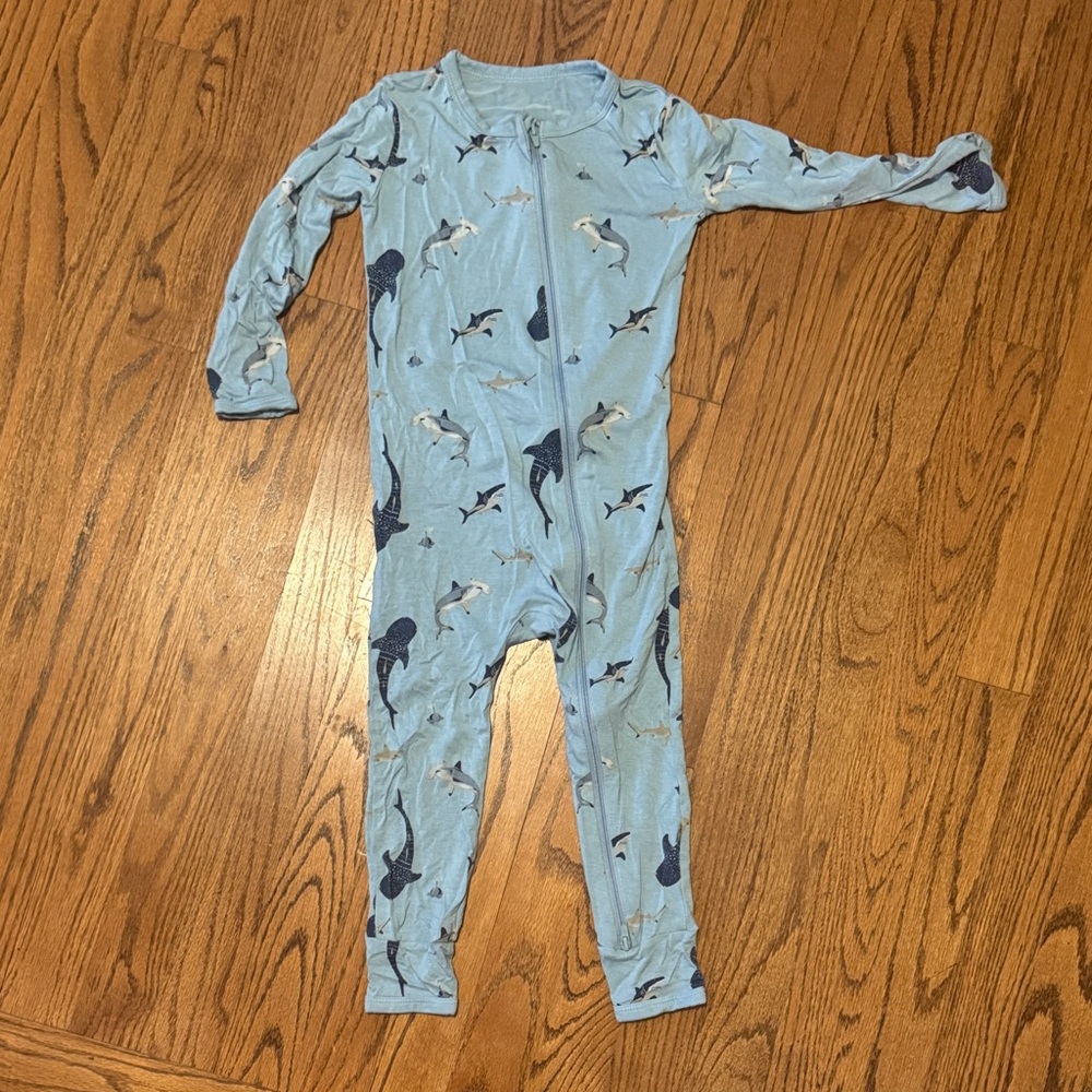 Kyte Baby 4T Bundle Blue and Sage Shark Print Kids One Piece